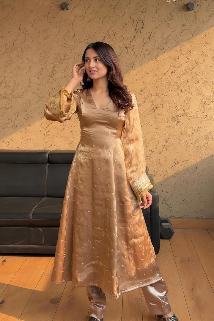 LUXURY DESIGNER SALWAR SUIT SET WITH 2 DUPATTA