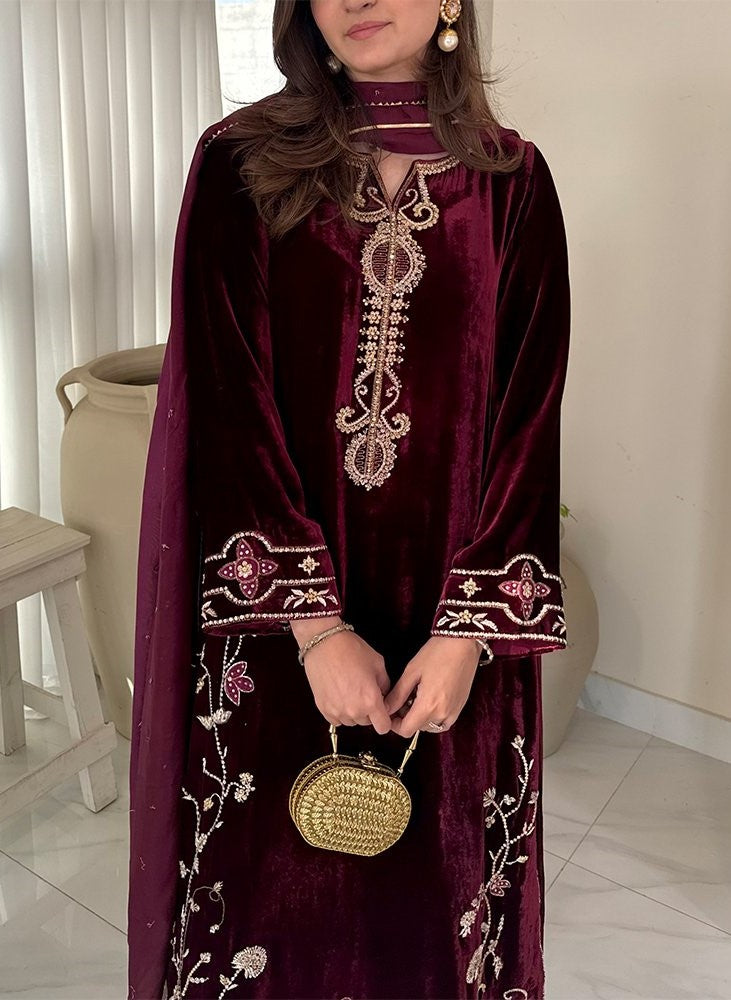 Zarisha Velvet Suit Set