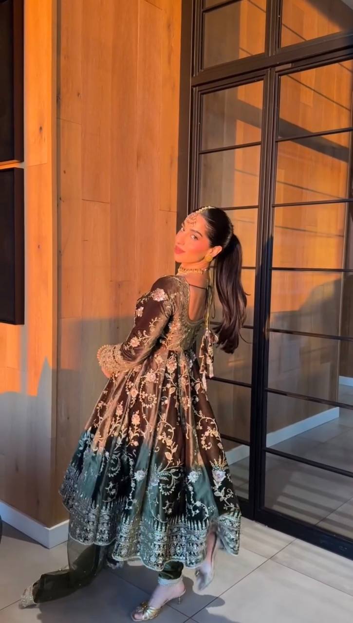 Mahi Mahroosh Golden Thread Anarkali