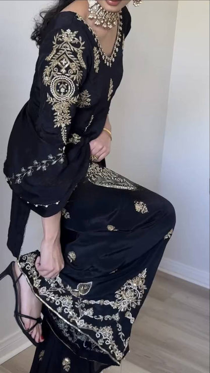 Noir Elegance Royal Embroidered Charm